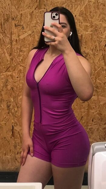 Emilly pimentel page leaked private photo uncensored HD quality