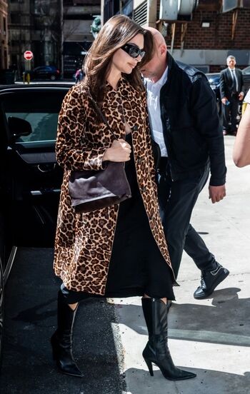 Emily ratajkowski  page leaked private photo uncensored HD quality