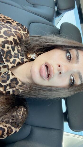Emily ratajkowski  page leaked private photo uncensored HD quality