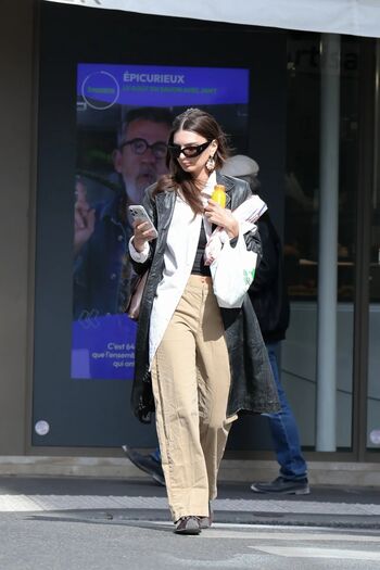 Emily ratajkowski leaked private photo uncensored HD quality