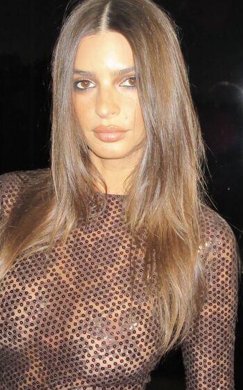 Emily ratajkowski  page leaked private photo uncensored HD quality