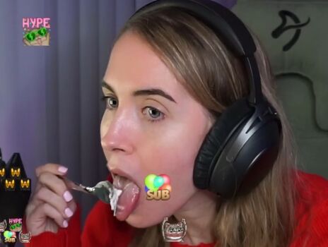 Emilycc leaked private photo uncensored HD quality