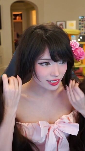 Emiru  page leaked private photo uncensored HD quality