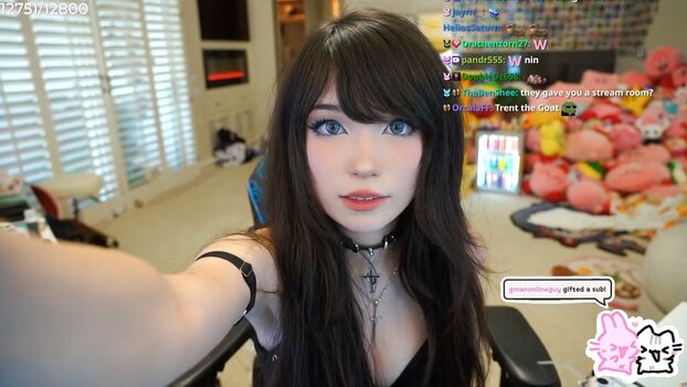 Emiru  page leaked private photo uncensored HD quality