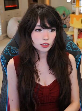 Emiru  page leaked private photo uncensored HD quality