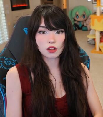 Emiru  page leaked private photo uncensored HD quality