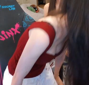 Emiru  page leaked private photo uncensored HD quality