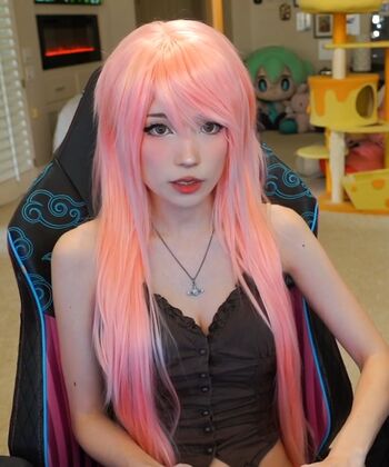 Emiru  page leaked private photo uncensored HD quality