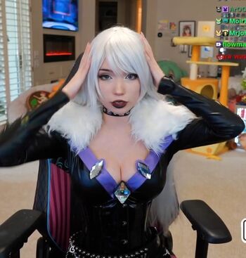 Emiru  page leaked private photo uncensored HD quality