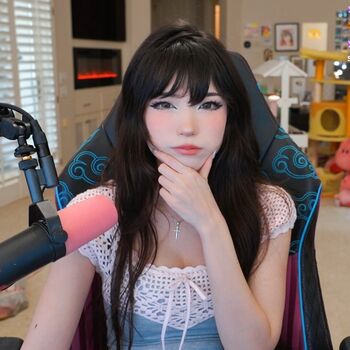 Emiru  page leaked private photo uncensored HD quality