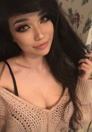 Emiru  page leaked private photo uncensored HD quality