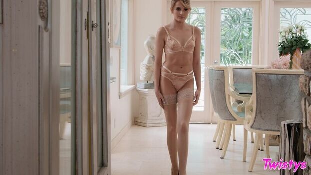 Emma hix  page leaked private photo uncensored HD quality