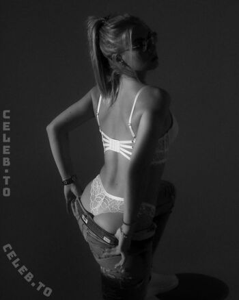 Emma mllr leaked private photo uncensored HD quality