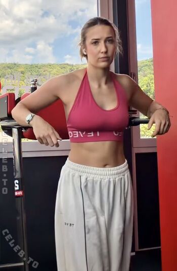 Emma scharmbeck leaked private photo uncensored HD quality
