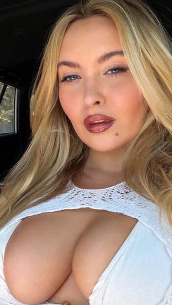 Erinmhk page leaked private photo uncensored HD quality