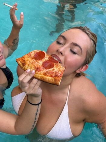 Erinmhk page leaked private photo uncensored HD quality