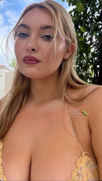 Erinmhk page leaked private photo uncensored HD quality