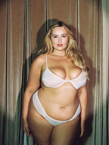 Erinmhk page leaked private photo uncensored HD quality