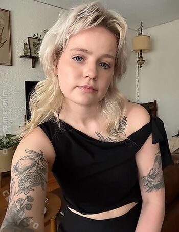 Ersties  page leaked private photo uncensored HD quality