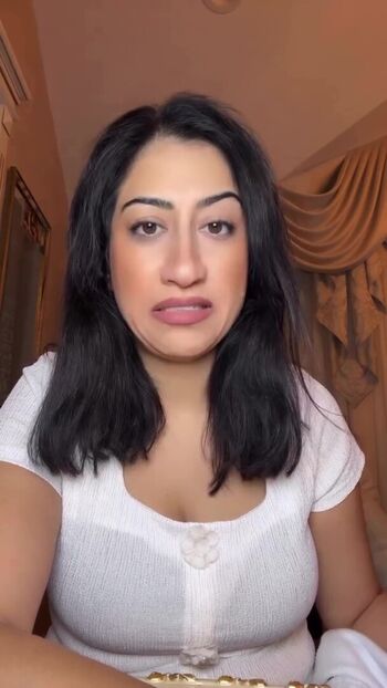 Estee palti page leaked private photo uncensored HD quality