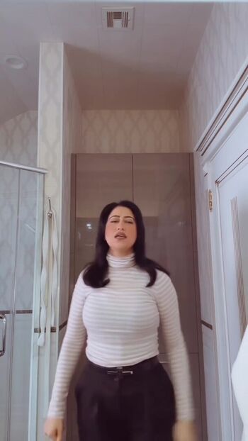 Estee palti leaked private photo uncensored HD quality