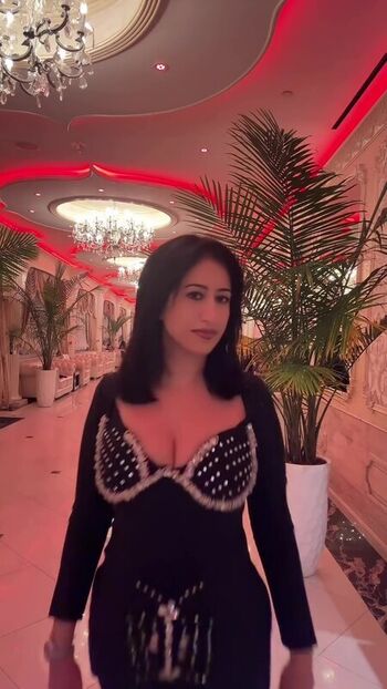 Estee palti leaked private photo uncensored HD quality