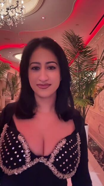 Estee palti leaked private photo uncensored HD quality