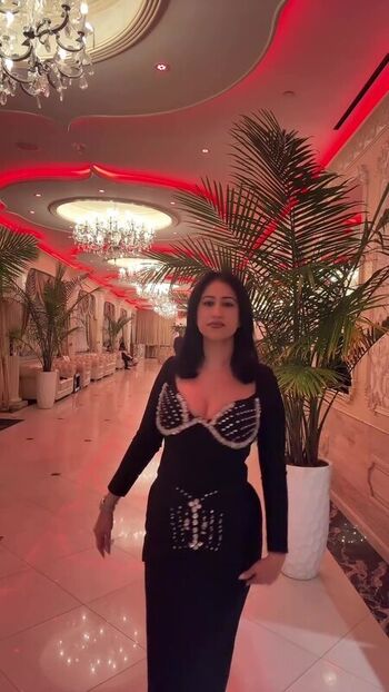 Estee palti leaked private photo uncensored HD quality