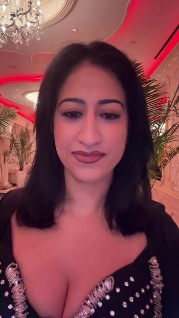 Estee palti leaked private photo uncensored HD quality