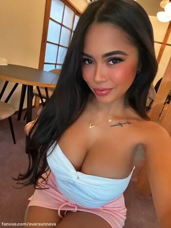 Eversunneva leaked private photo uncensored HD quality