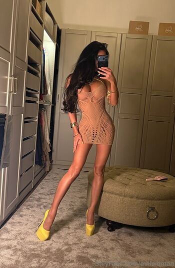 Evil woman leaked private photo uncensored HD quality