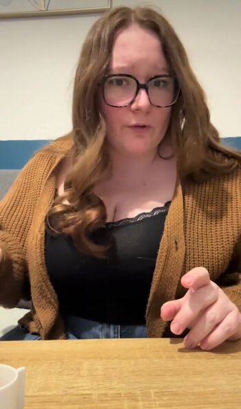 Fannyjhsz page leaked private photo uncensored HD quality