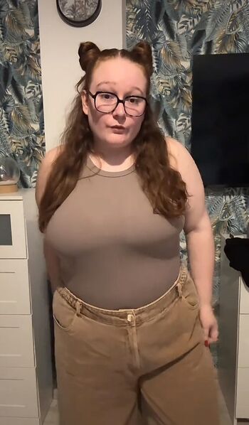 Fannyjhsz leaked private photo uncensored HD quality