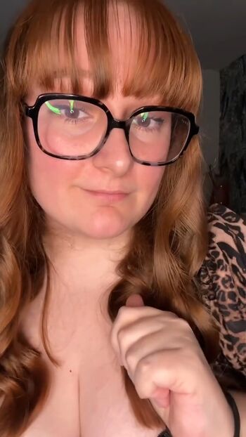 Fannyjhsz leaked private photo uncensored HD quality