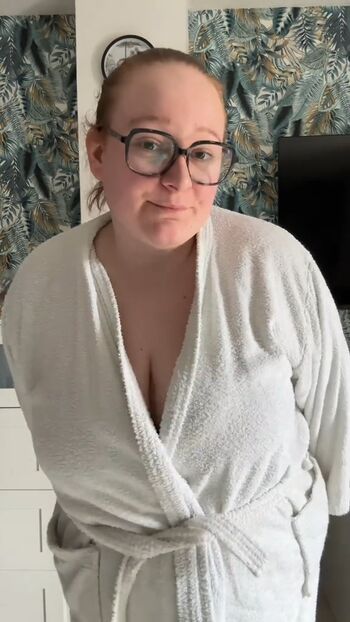 Fannyjhsz leaked private photo uncensored HD quality