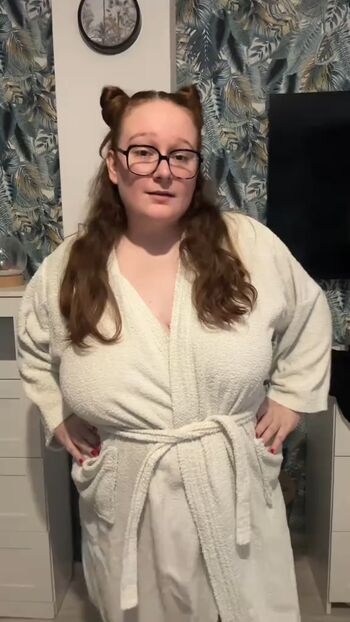 Fannyjhsz leaked private photo uncensored HD quality