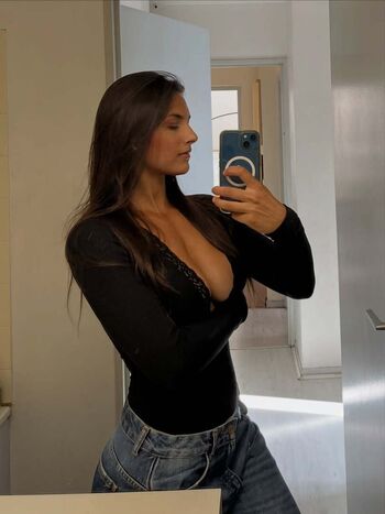 Feilegal leaked private photo uncensored HD quality
