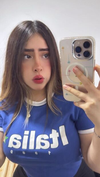 Fernandavaal page leaked private photo uncensored HD quality