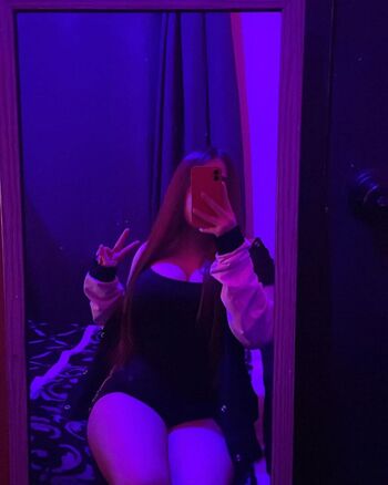 Fernandavaal page leaked private photo uncensored HD quality