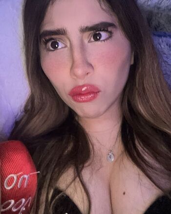 Fernandavaal page leaked private photo uncensored HD quality