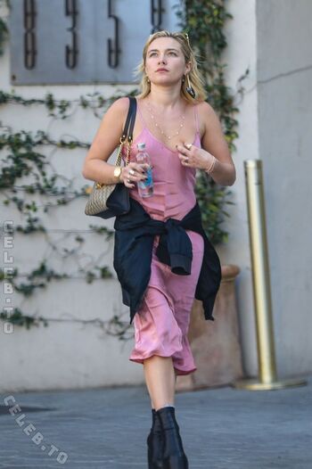Florence pugh  page leaked private photo uncensored HD quality