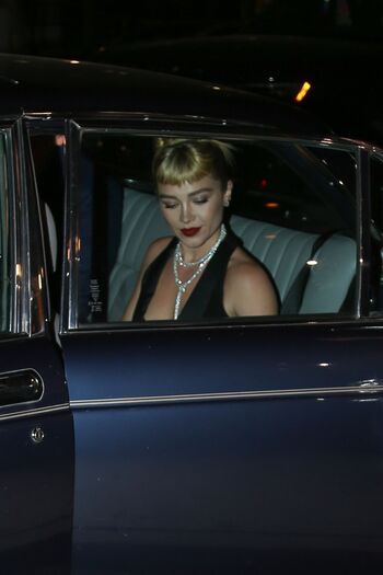 Florence pugh  page leaked private photo uncensored HD quality