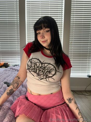 Flowerbrat page leaked private photo uncensored HD quality