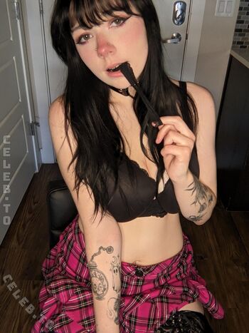 Flowerbrat leaked private photo uncensored HD quality
