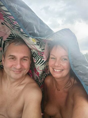 Friends on the beach leaked private photo uncensored HD quality