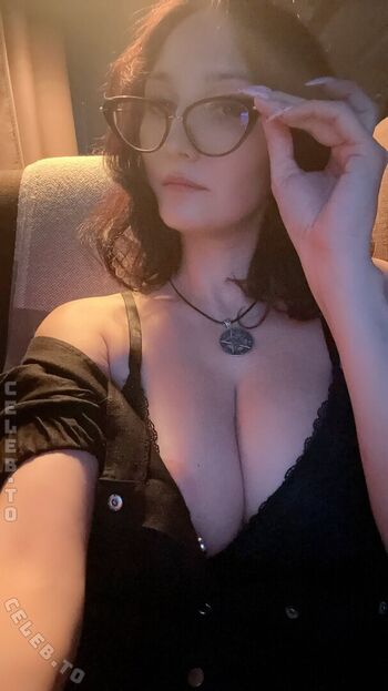 Gliese  page leaked private photo uncensored HD quality