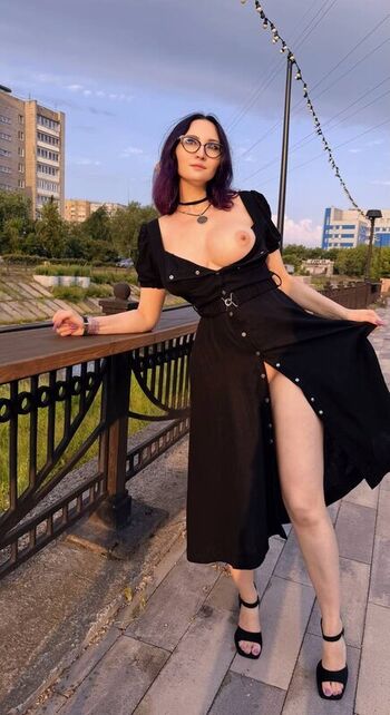 Gliese  page leaked private photo uncensored HD quality