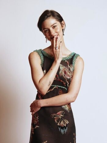 Gracie abrams page leaked private photo uncensored HD quality