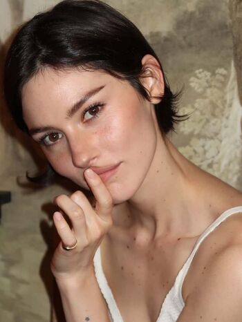 Gracie abrams leaked private photo uncensored HD quality