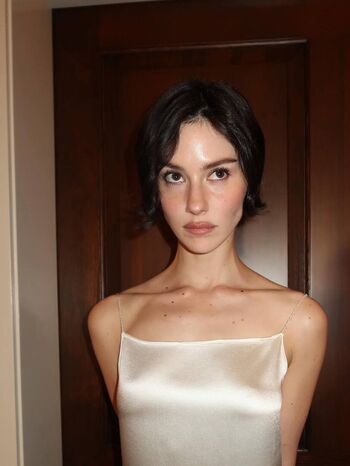 Gracie abrams leaked private photo uncensored HD quality